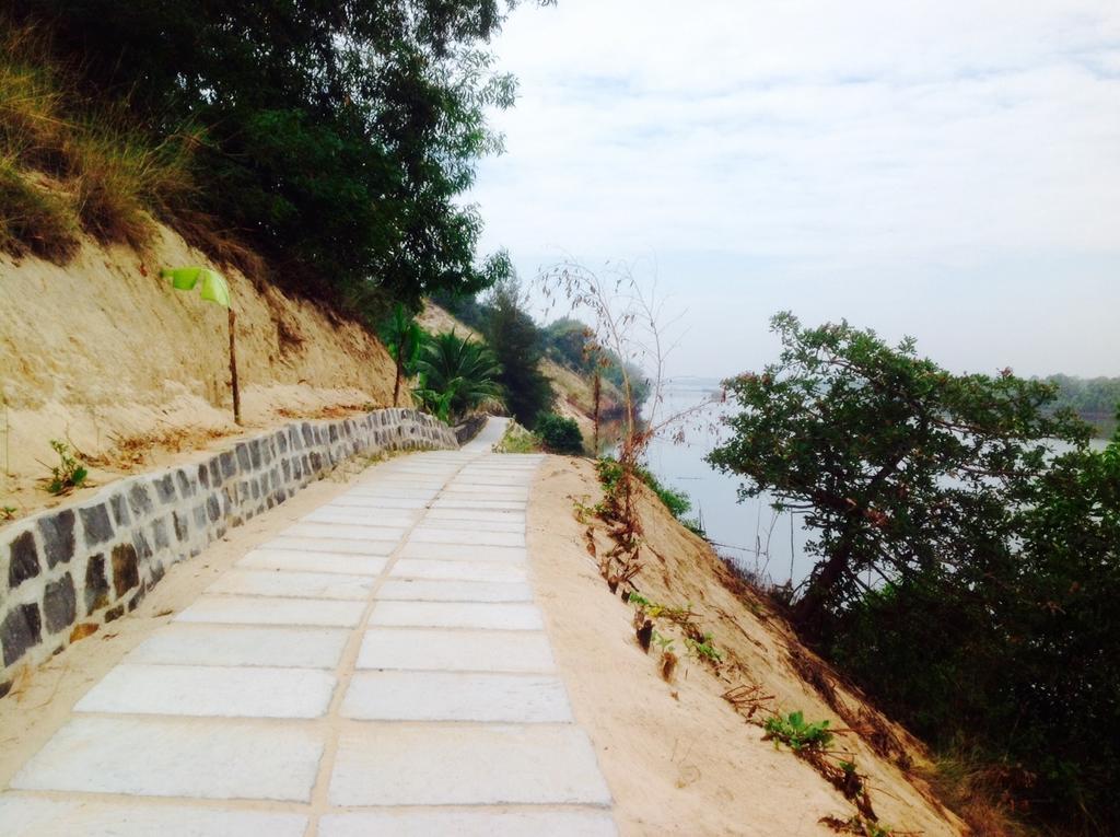 River Ray Estates Resort Loc An ภายนอก รูปภาพ